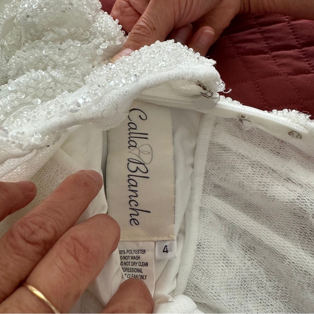 Beautiful dress worn once already dry cleaned